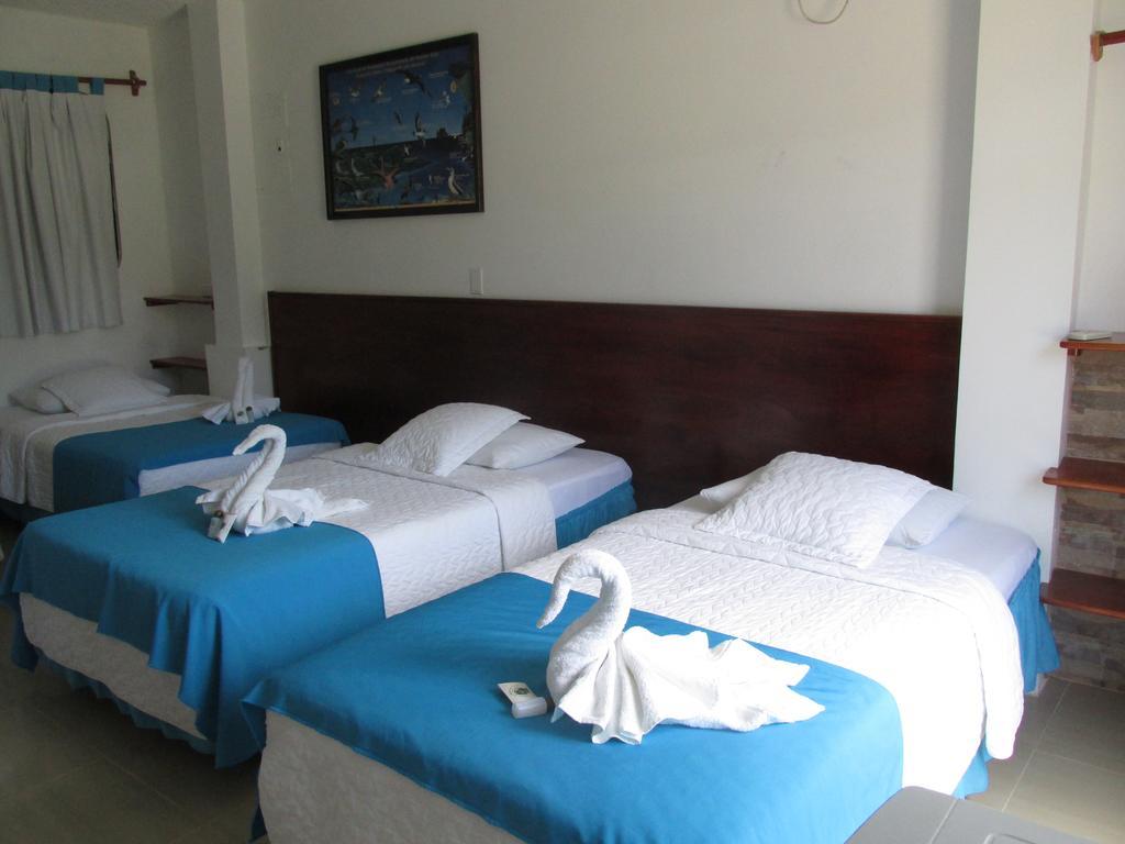 Hostal La Gran Tortuga Puerto Villamil Extérieur photo