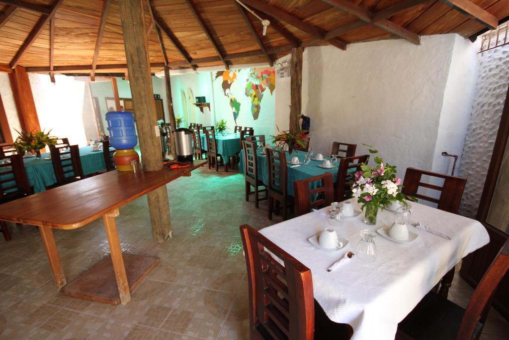 Hostal La Gran Tortuga Puerto Villamil Extérieur photo
